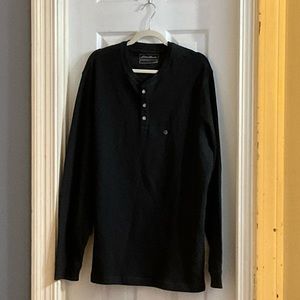 Moving Sale - Black Thermal Men’s (L)